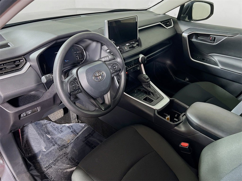 Certified 2025 Toyota RAV4 LE image 10