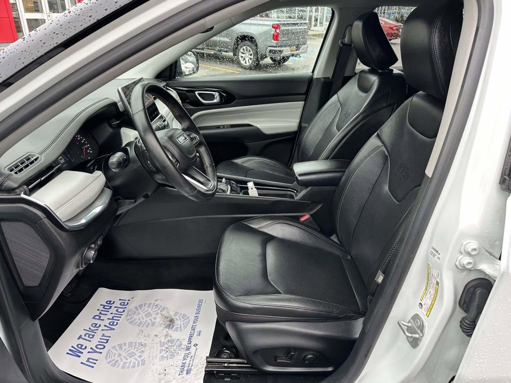 Used 2022 Jeep Compass Limited image 15