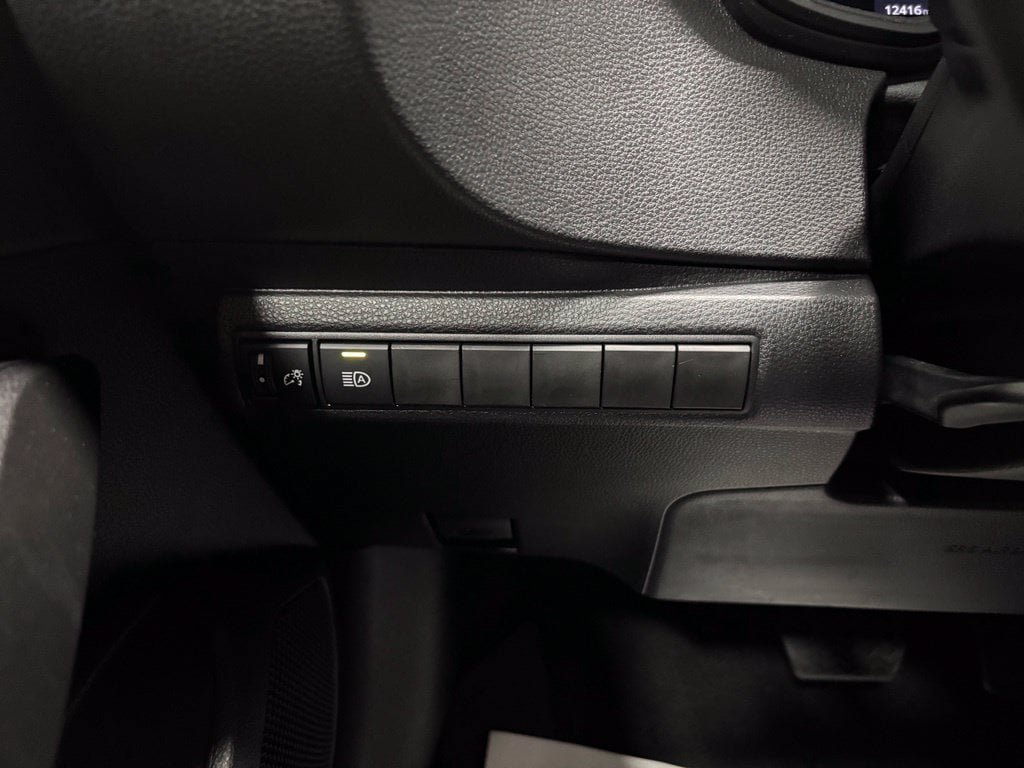 Used 2026 Toyota Corolla SE FWD image 18