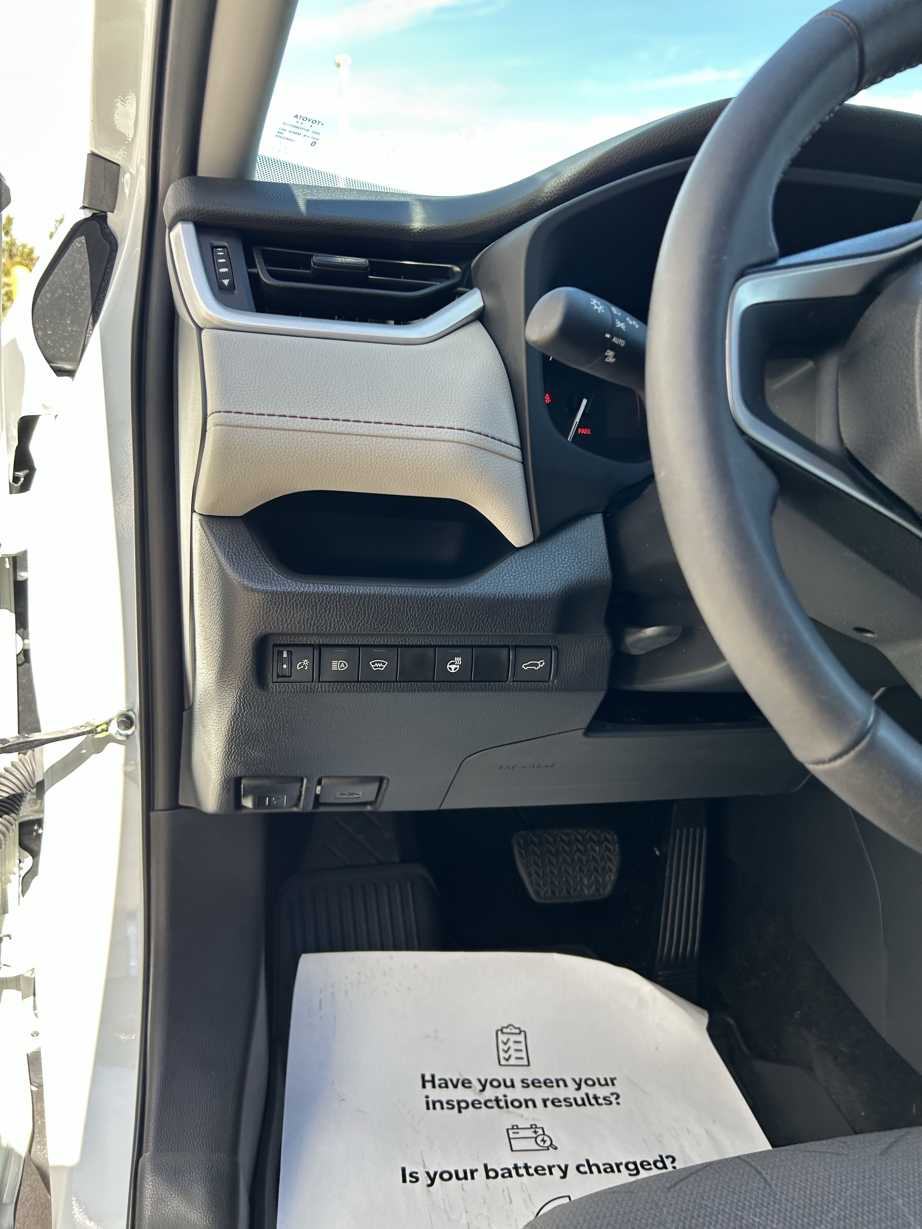 Certified 2024 Toyota RAV4 XLE w/ Convenience Package image 19