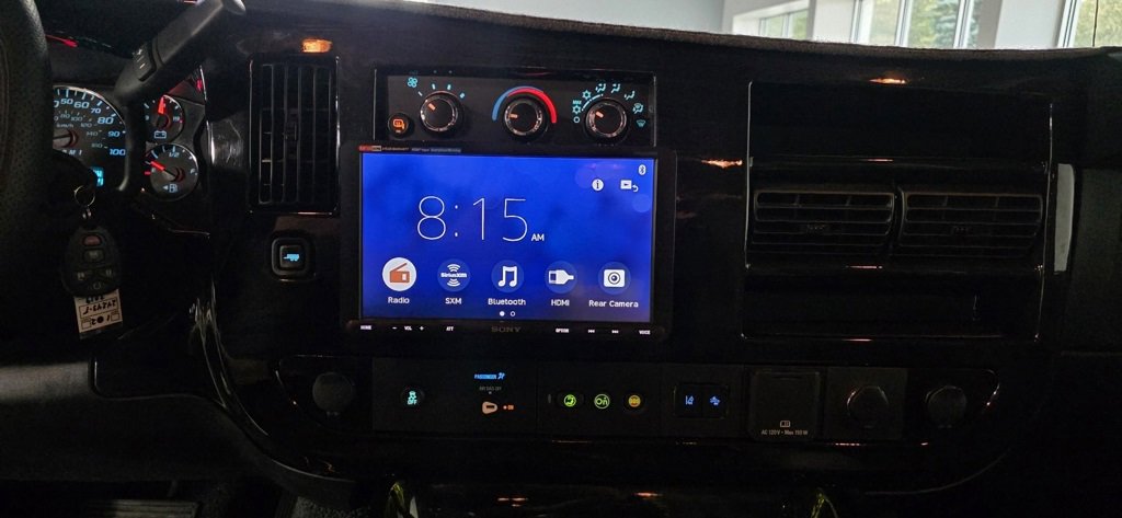 Used 2019 GMC Savana 2500 Extended w/ Enhanced Convenience Package image 10