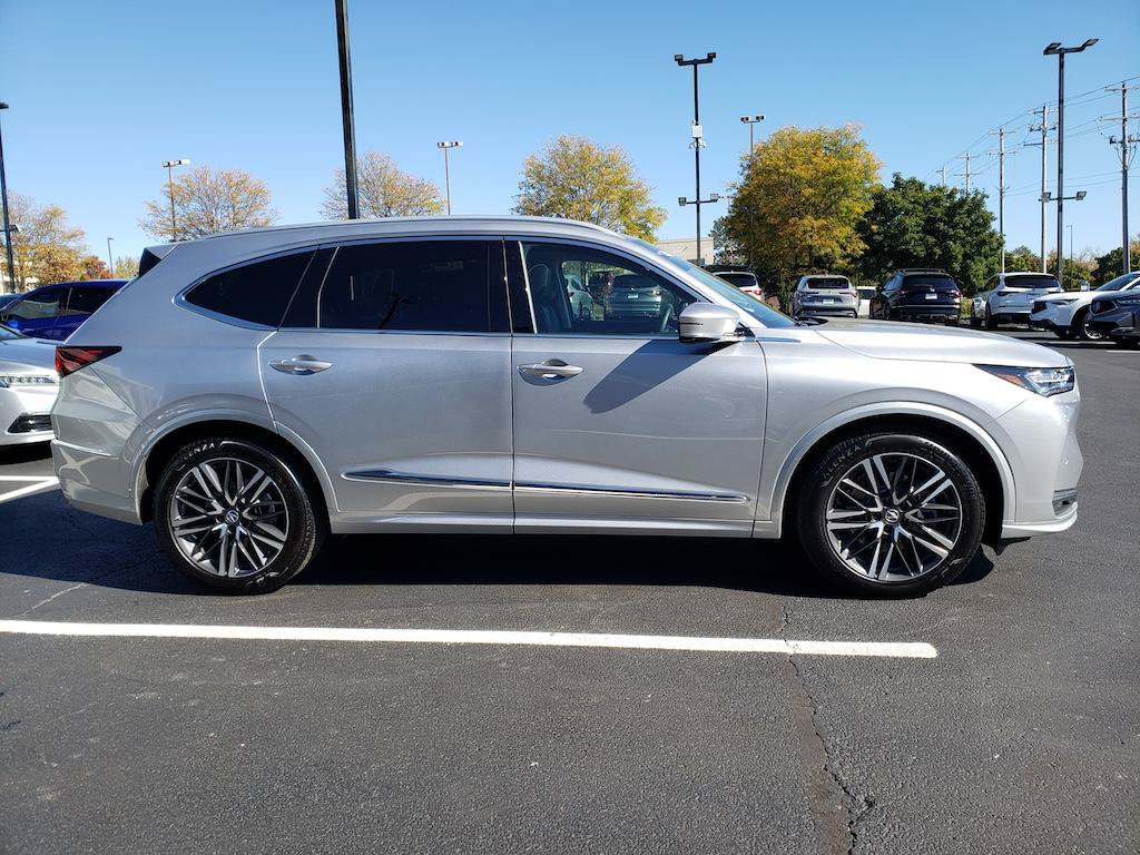 Certified 2026 Acura MDX w/ Advance Package AWD/4WD image 11
