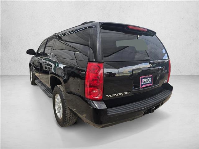 Used 2013 GMC Yukon XL SLT image 3