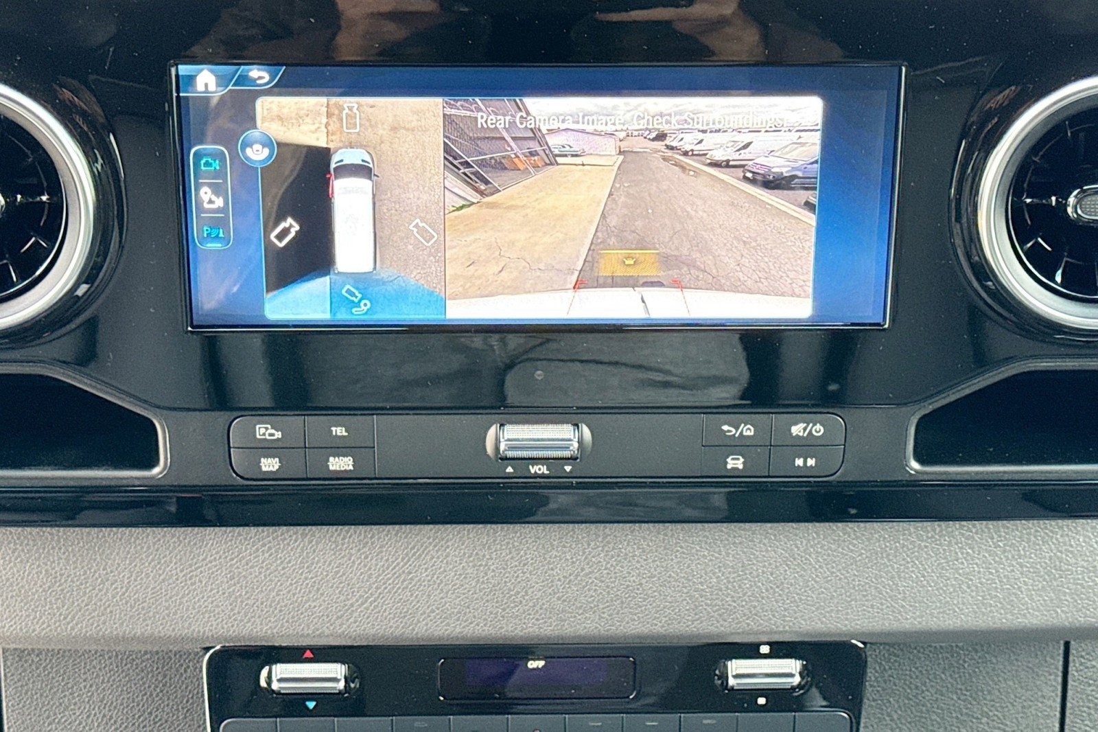 New 2026 Mercedes-Benz Sprinter 2500 image 13