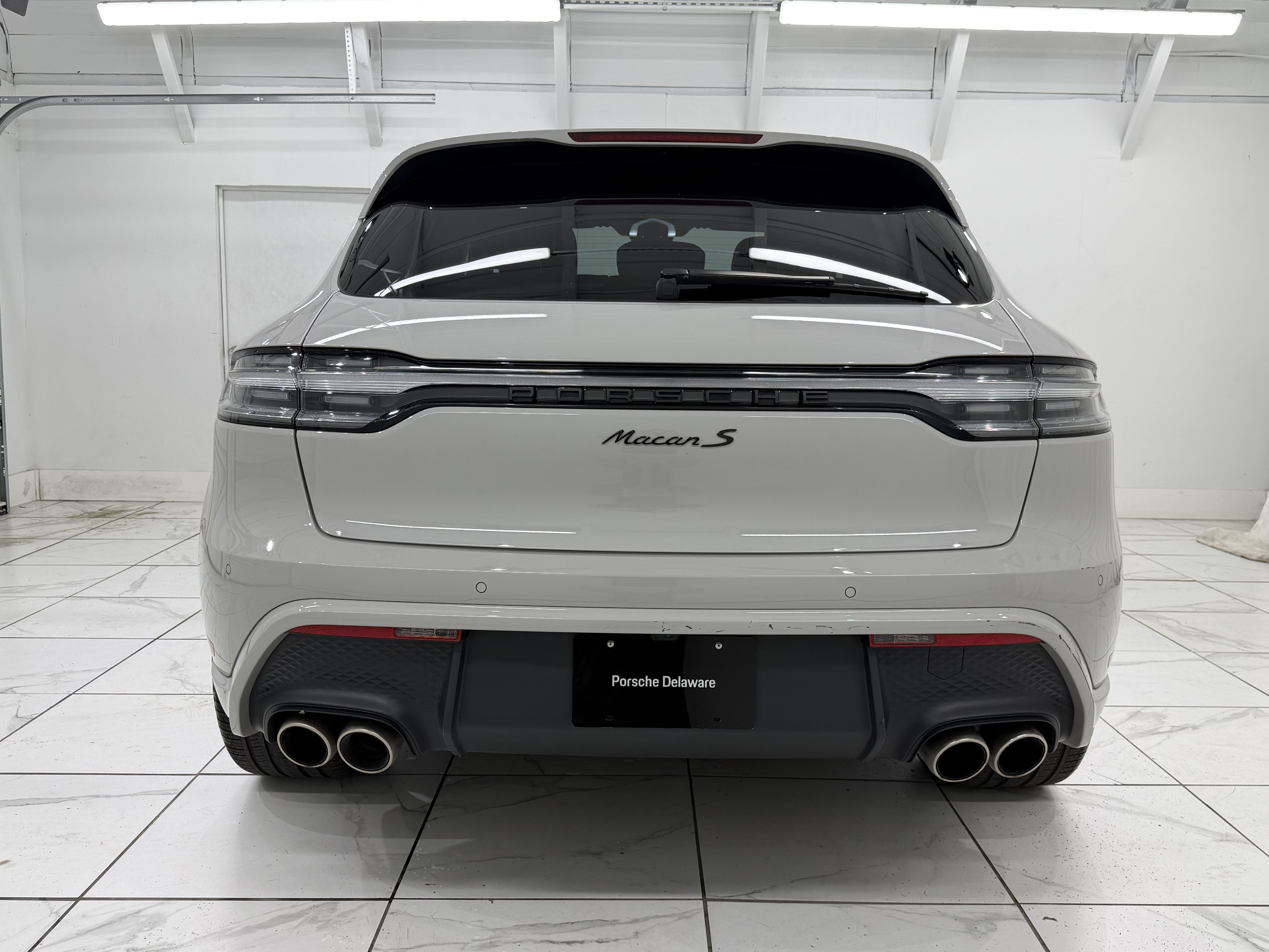 Certified 2023 Porsche Macan S AWD/4WD image 13