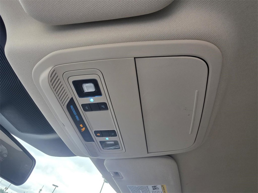 Used 2021 Ford Explorer XLT w/ Equipment Group 202A image 35