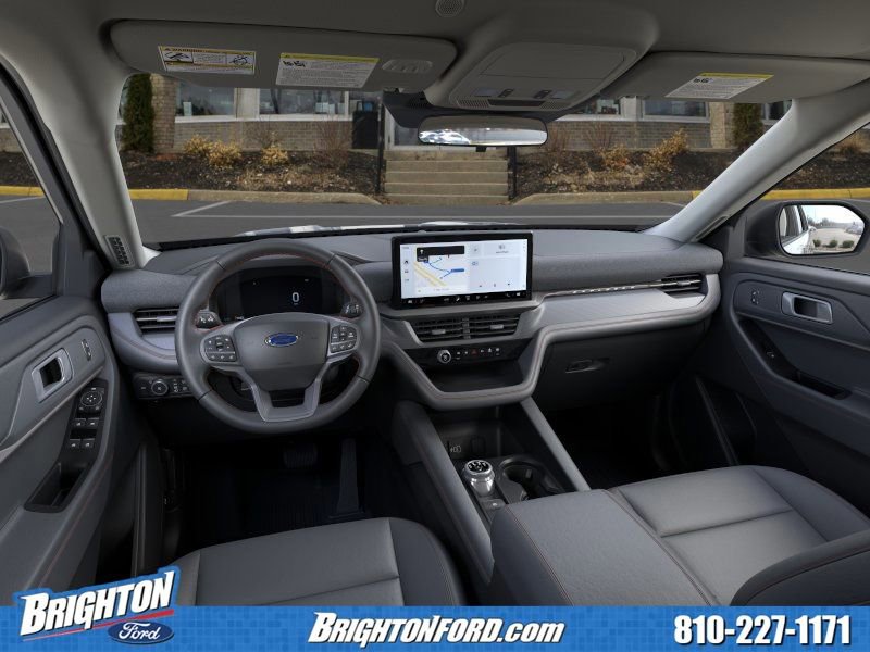 Used 2026 Ford Explorer Active AWD/4WD image 9