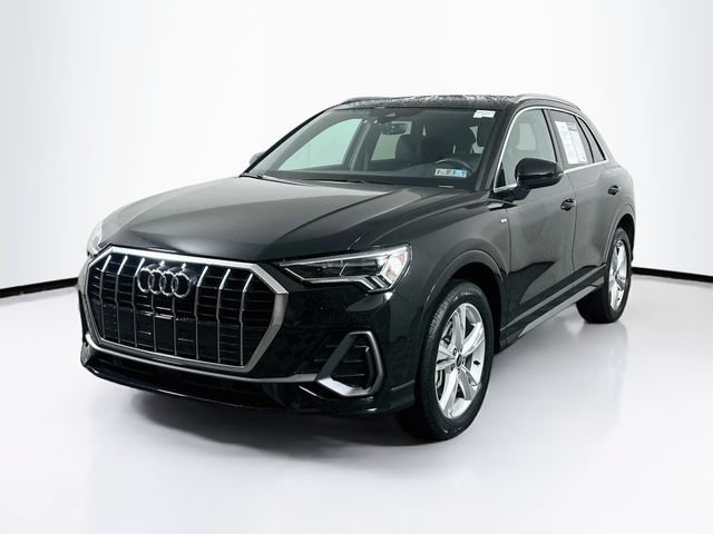 Used 2024 Audi Q3 2.0T Premium AWD/4WD image 3