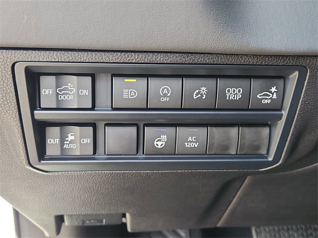 Used 2026 Toyota Tundra Platinum image 18