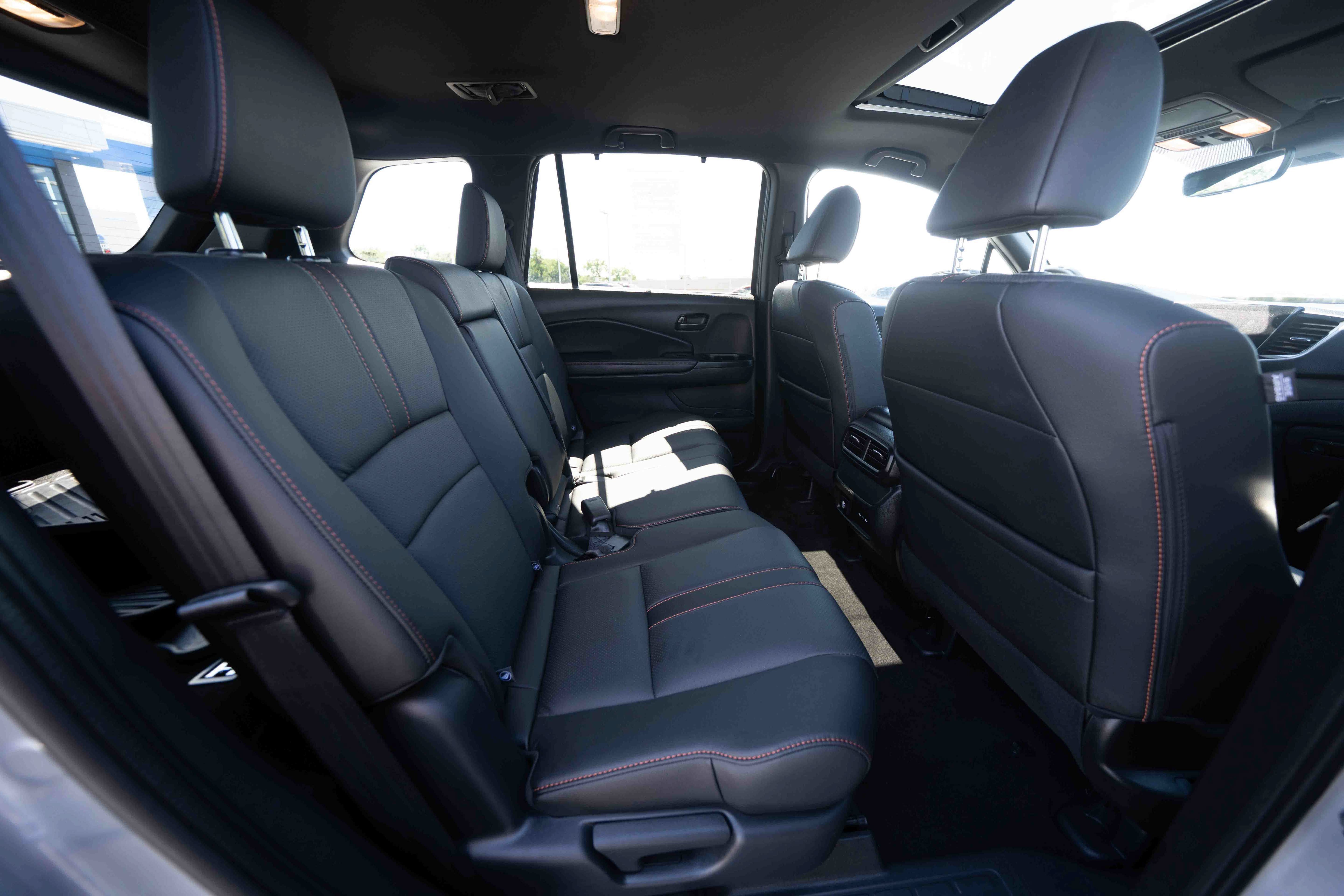 Certified 2025 Honda Passport TrailSport image 25