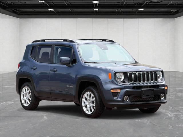 Certified 2021 Jeep Renegade Latitude w/ Convenience Group AWD/4WD image 2