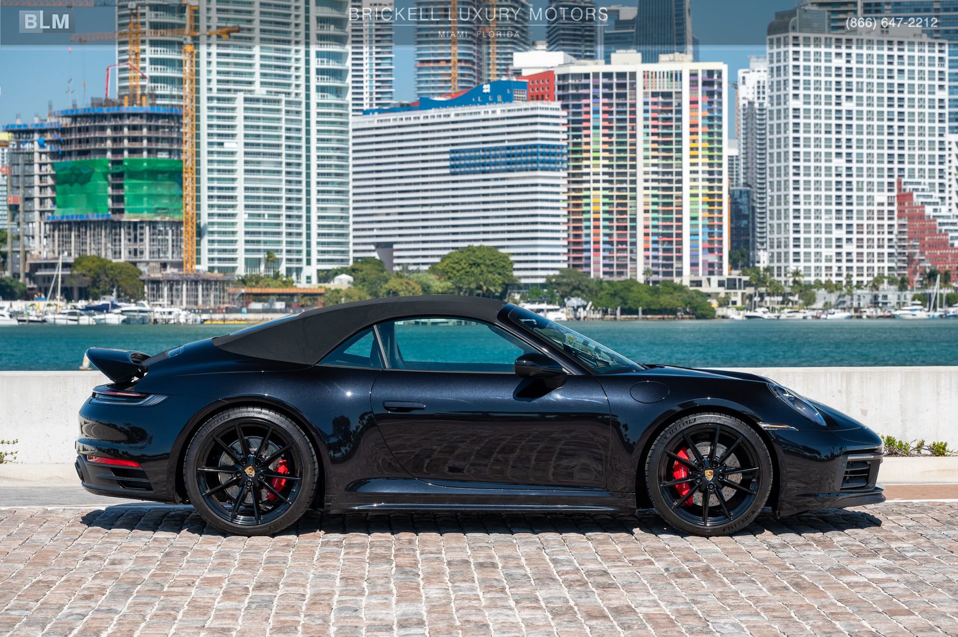 Used 2021 Porsche 911 Carrera 4S w/ Sport Package image 19