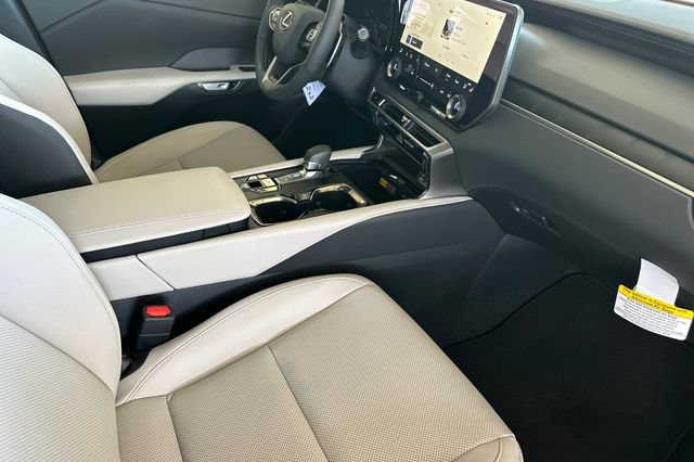 New 2026 Lexus RX 350h w/ Convenience Package AWD/4WD image 14
