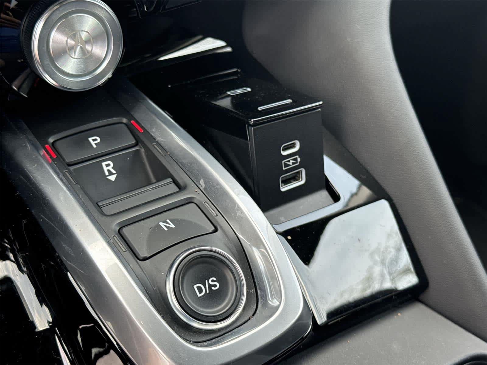 Used 2023 Acura MDX SH-AWD w/ Technology Package image 22