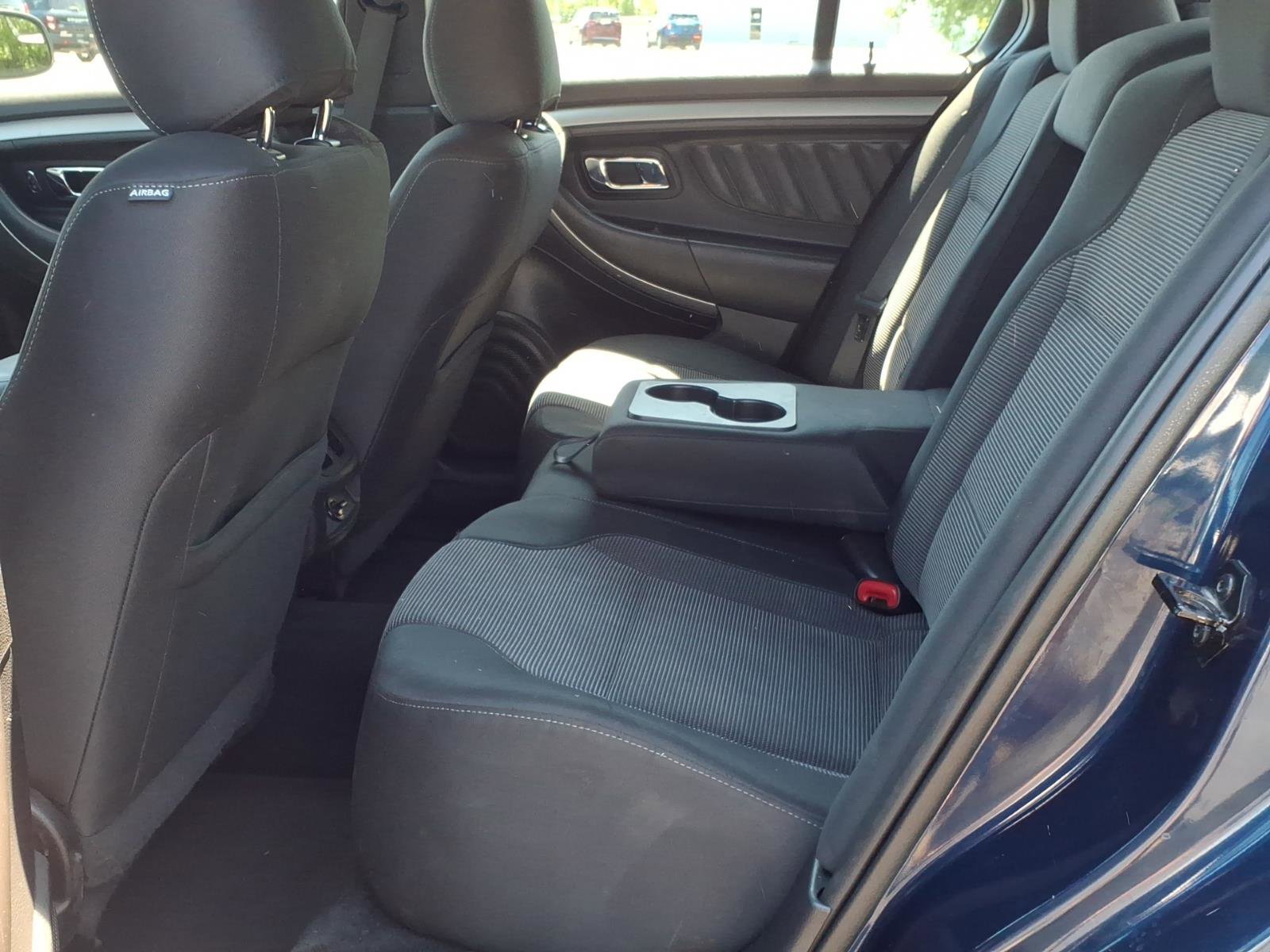 Used 2016 Ford Taurus SEL w/ Equipment Group 201A FWD image 4