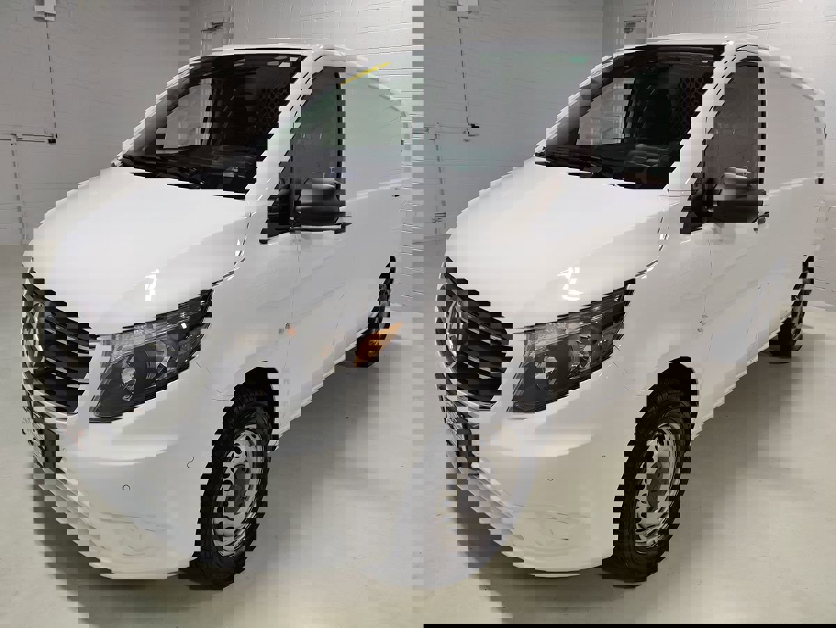 Used 2023 Mercedes-Benz Metris image 13