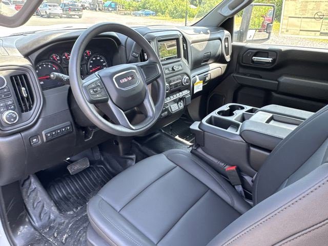 New 2025 GMC Sierra 3500 Pro image 10