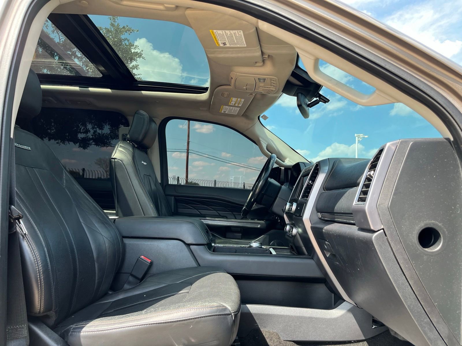 Used 2019 Ford Expedition Platinum RWD image 10