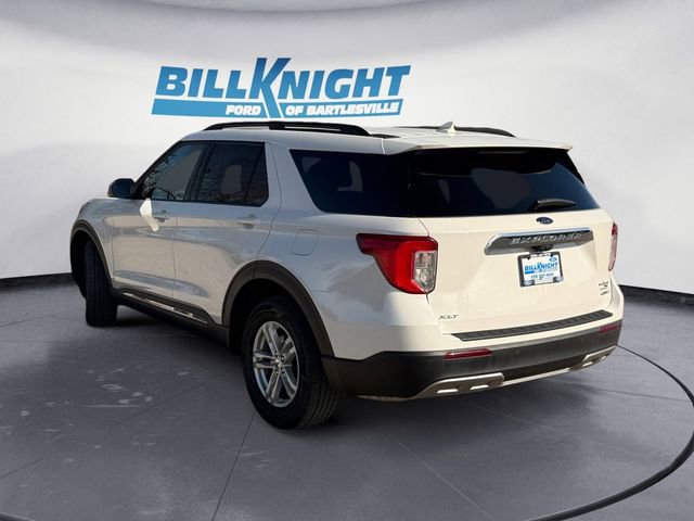 Used 2023 Ford Explorer XLT w/ Equipment Group 202A image 3