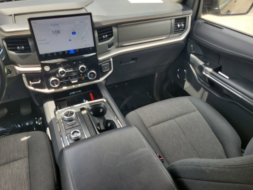 Used 2024 Ford Expedition Max XLT AWD/4WD image 18