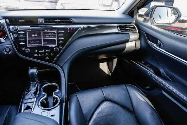 Used 2019 Toyota Camry XSE image 18