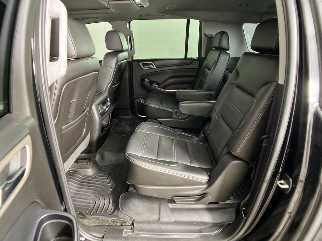 Used 2015 GMC Yukon XL Denali w/ Premium Package image 32