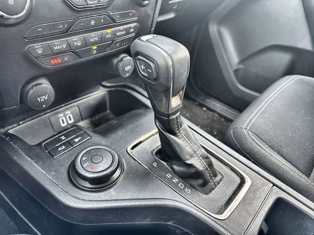 Used 2023 Ford Ranger XLT w/ Equipment Group 302A High image 19