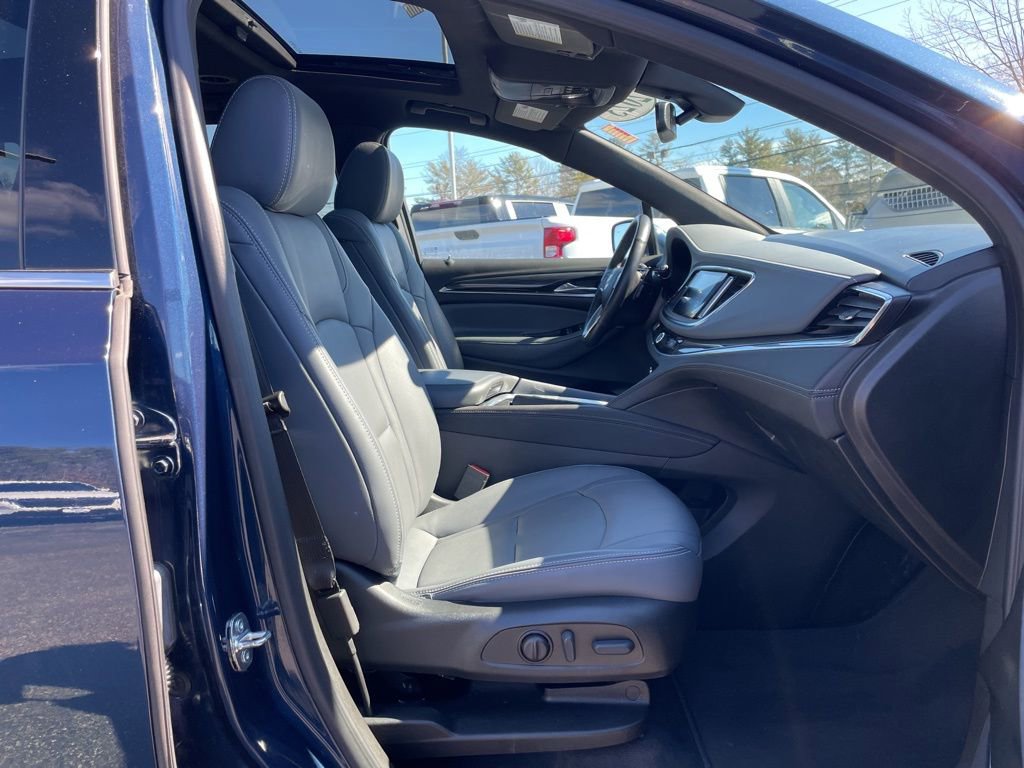 Used 2023 Buick Enclave Essence w/ Experience Buick Package image 35