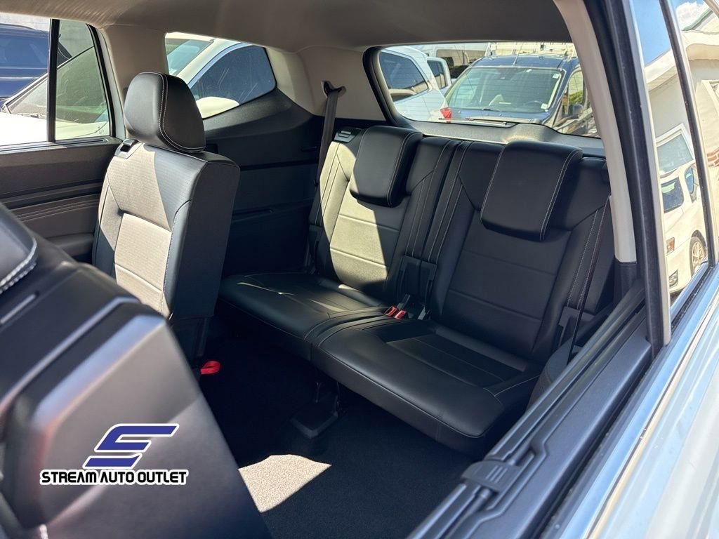 Used 2022 Volkswagen Atlas SEL R-Line image 32
