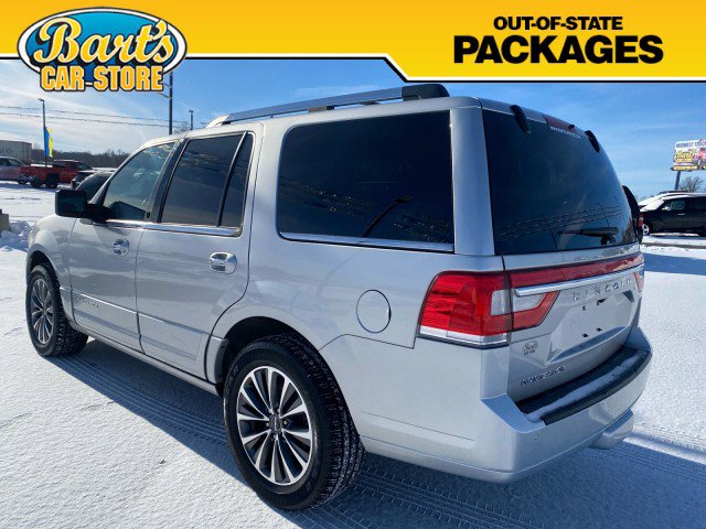 Used 2017 Lincoln Navigator Select image 4