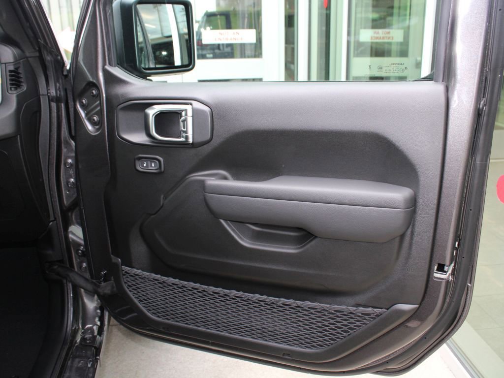 New 2025 Jeep Wrangler Sport S image 9