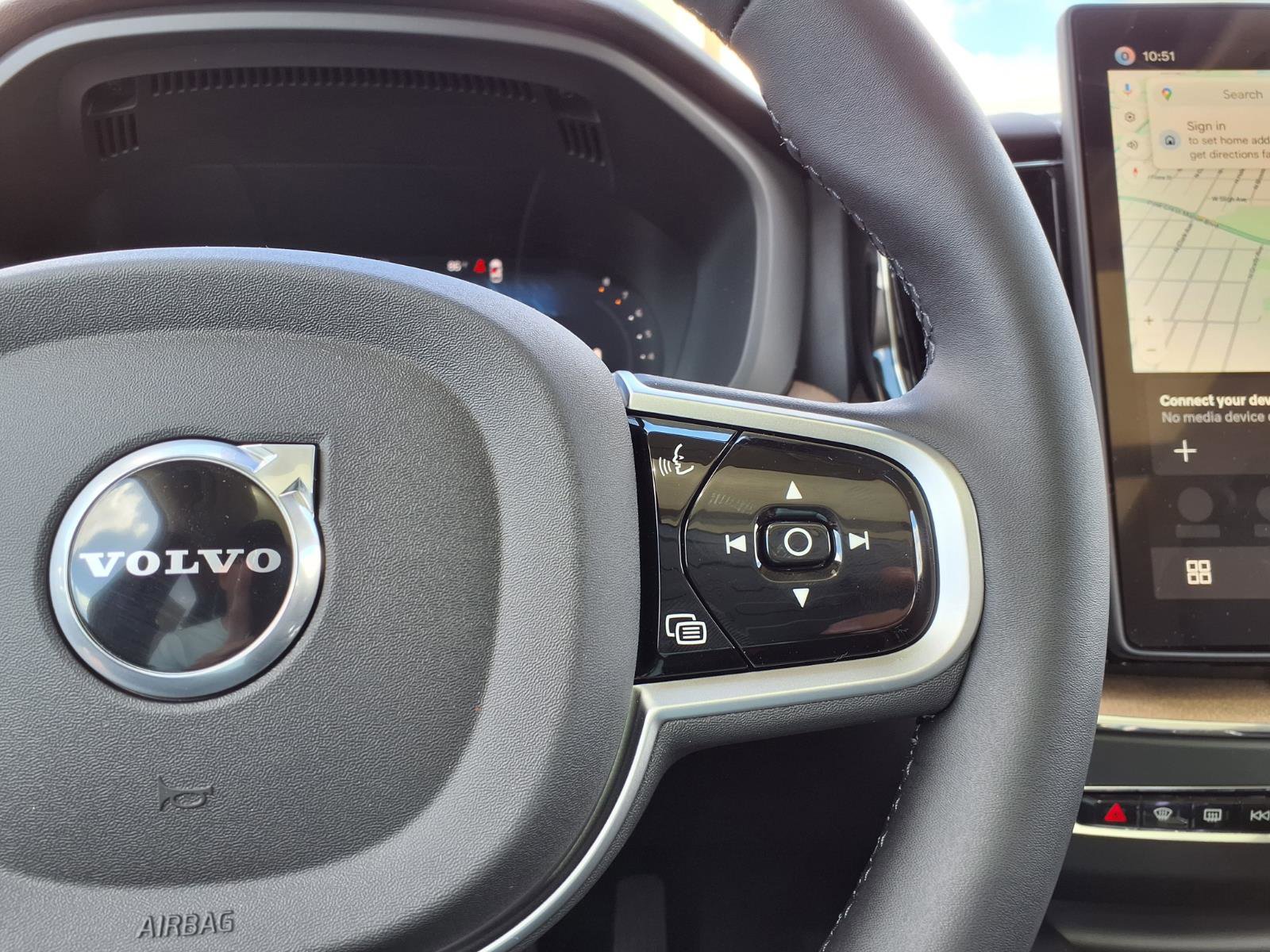 New 2026 Volvo XC60 B5 Core w/ Protection Package Premier AWD/4WD image 17