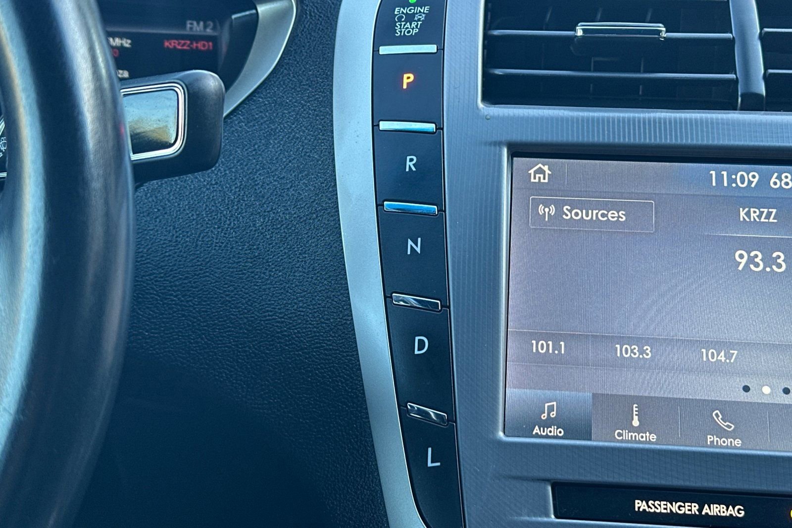 Used 2020 Lincoln MKZ Reserve image 20