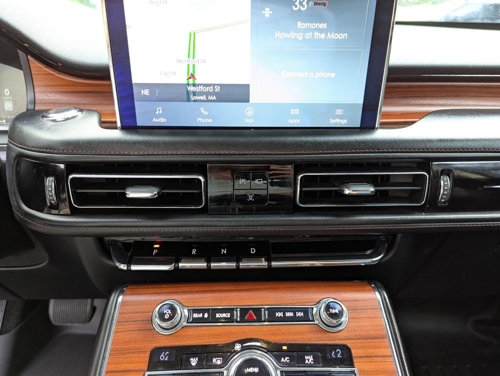 Used 2020 Lincoln Aviator Reserve w/ Equipment Group 201A AWD/4WD image 24