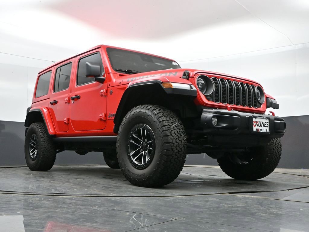 Used 2025 Jeep Wrangler Unlimited Rubicon AWD/4WD image 44