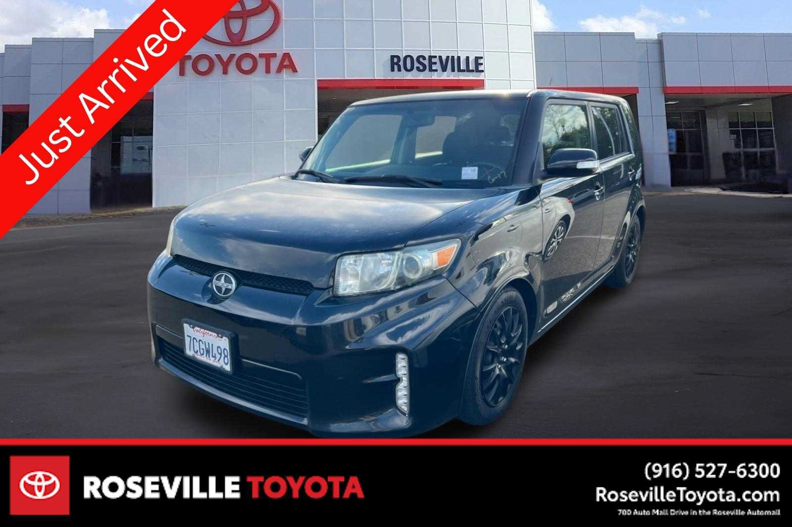 Used 2013 Scion xB FWD image 1
