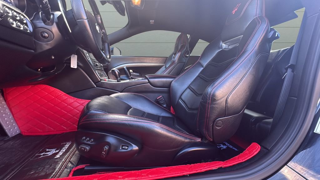 Used 2015 Maserati GranTurismo MC image 11