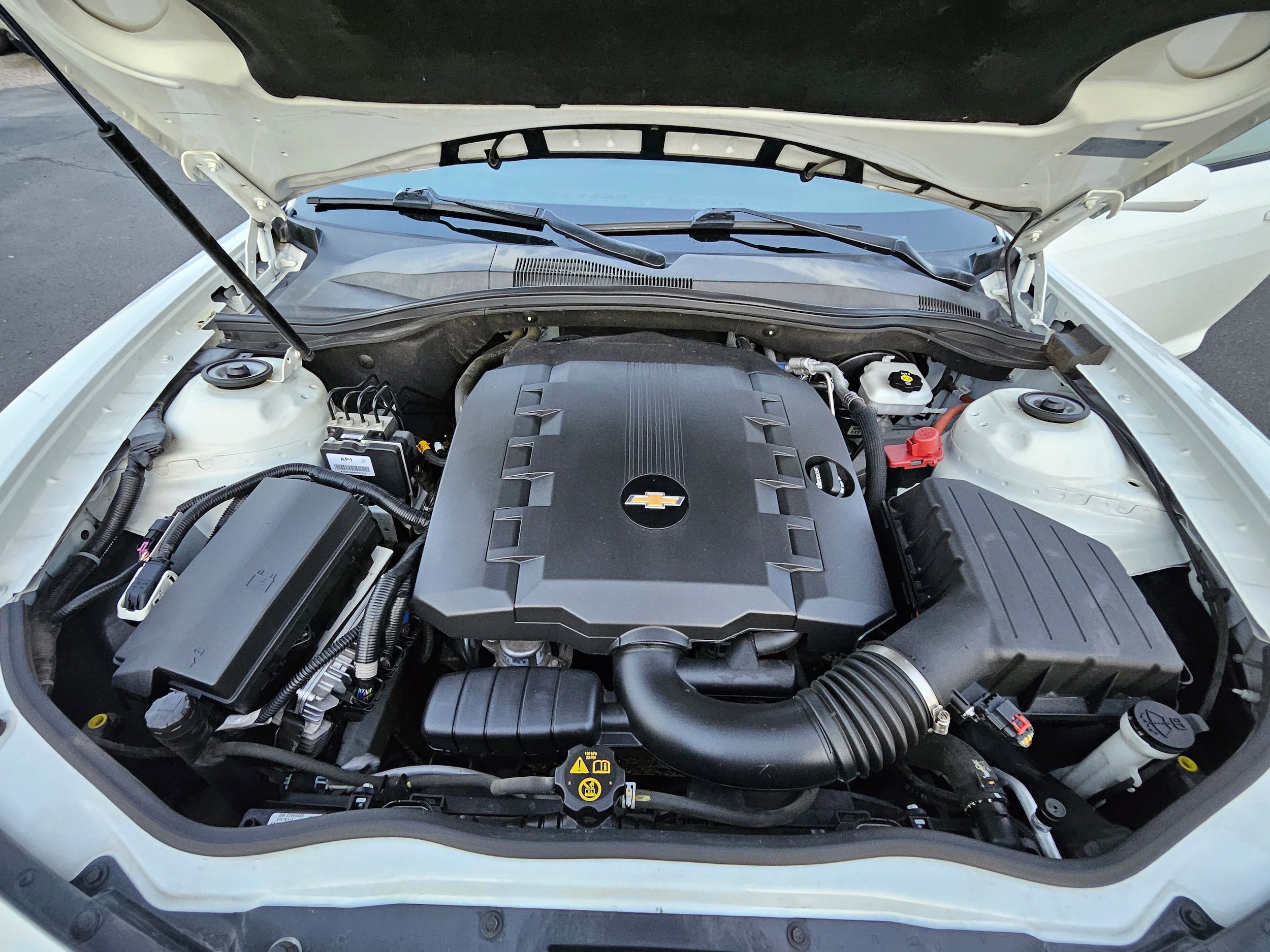 Used 2015 Chevrolet Camaro LS RWD image 24