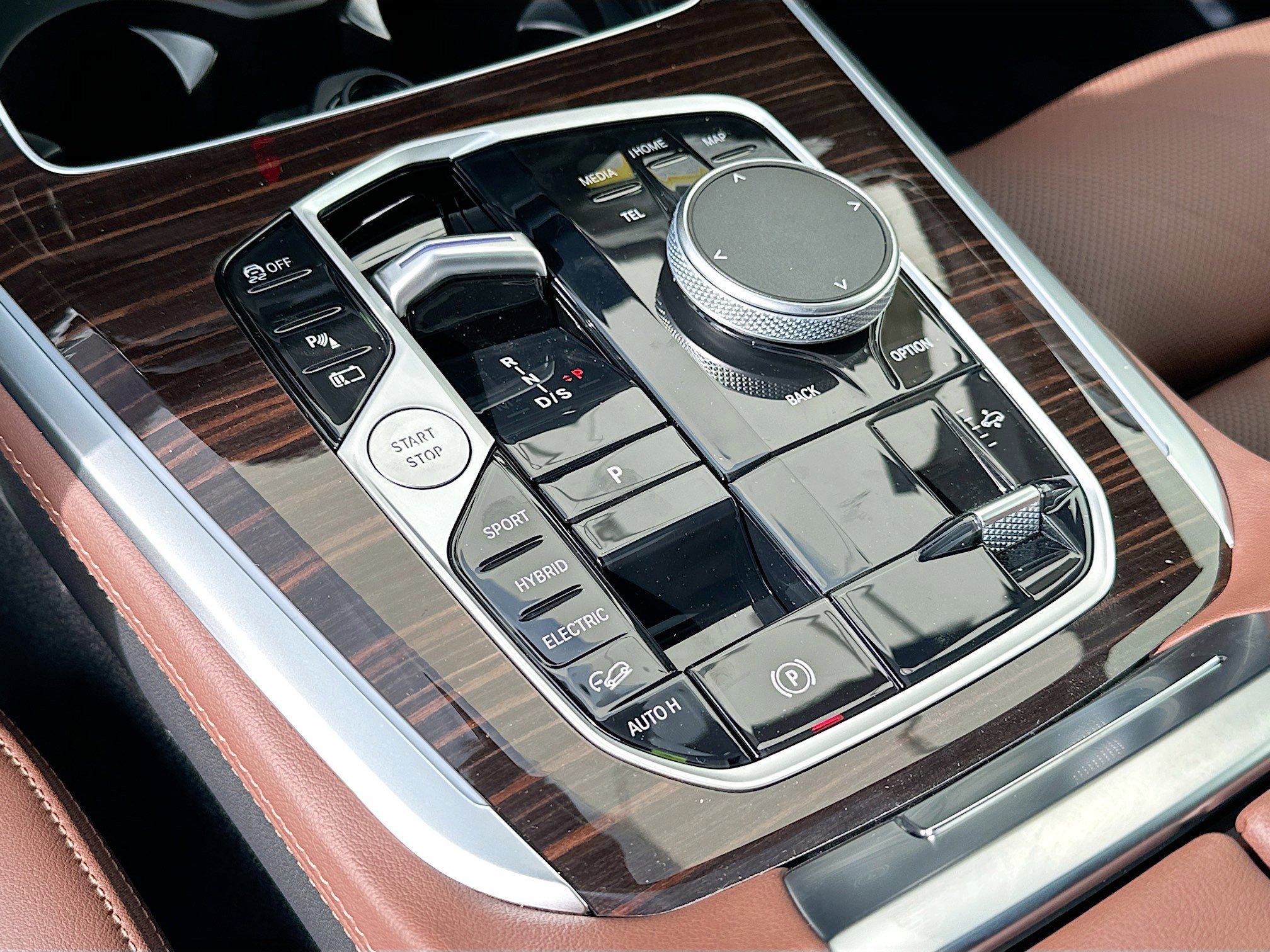 New 2026 BMW X5 xDrive50e w/ M Sport Package image 14