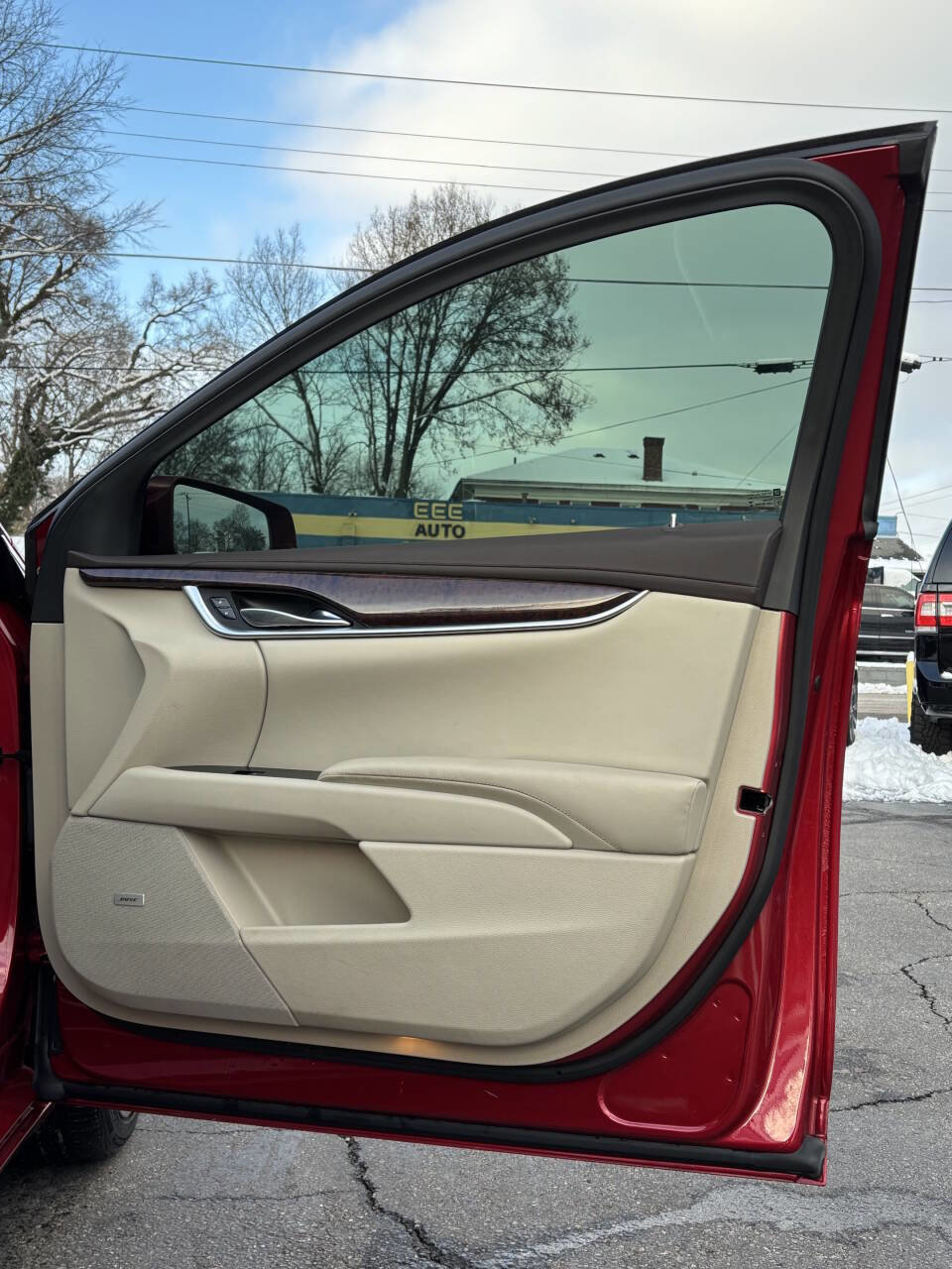 Used 2013 Cadillac XTS Premium image 21