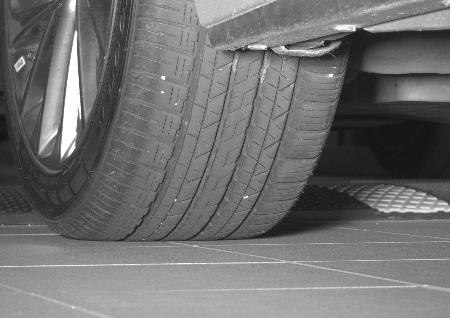 Used 2020 Lexus ES 350 Ultra Luxury w/ Accessory Package 2 image 14