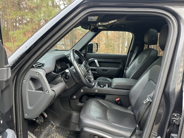 Certified 2023 Land Rover Defender 110 X-Dynamic SE image 5