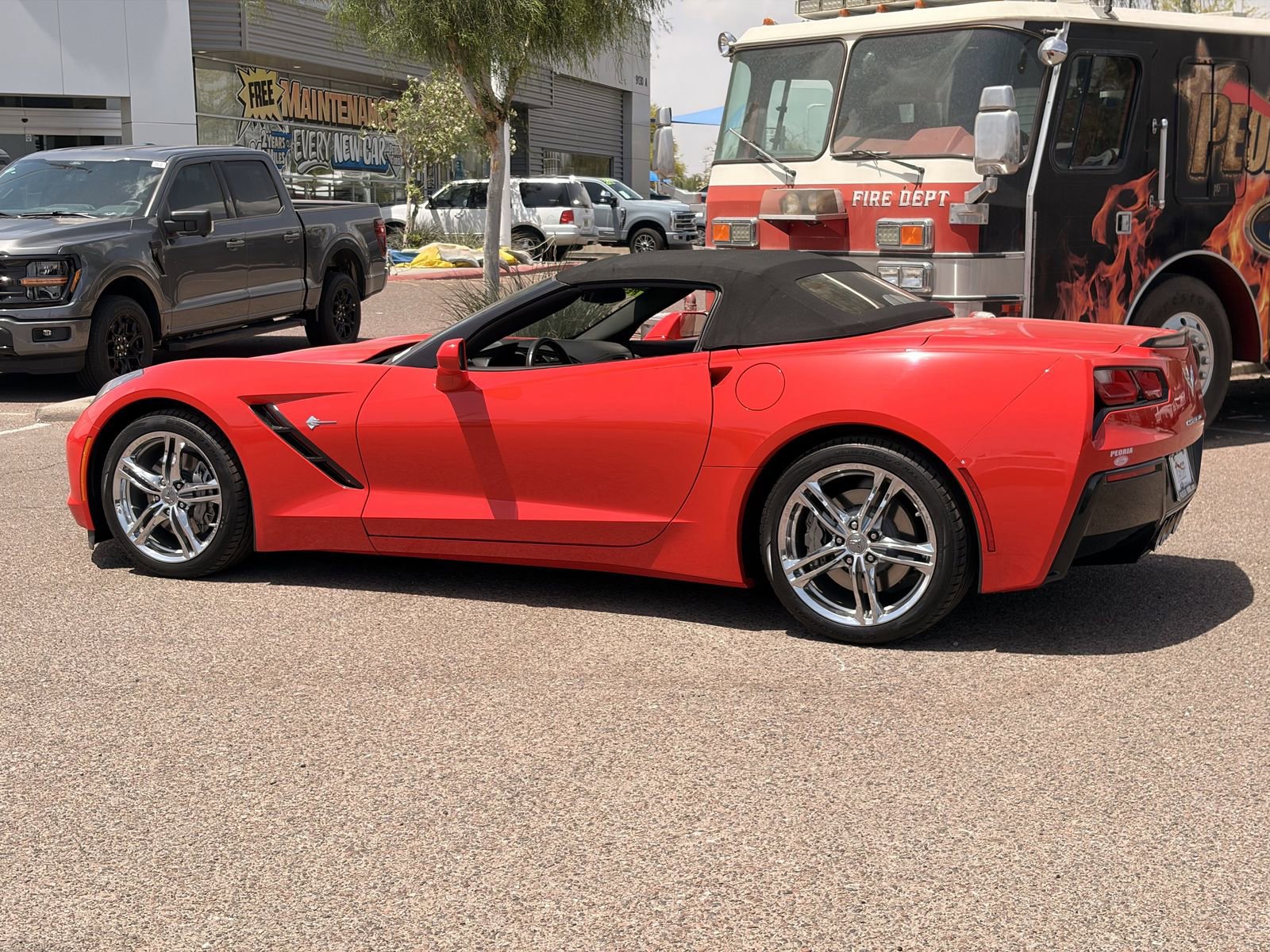 Used 2017 Chevrolet Corvette Stingray Convertible w/ Battery Protection Package RWD image 3