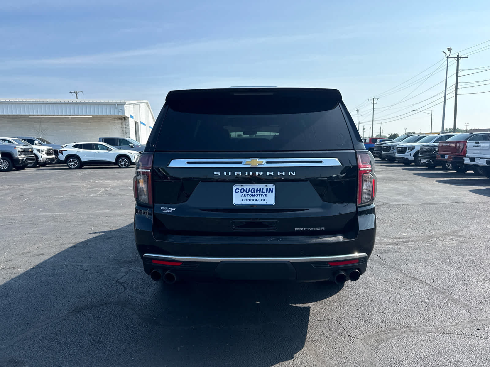 Used 2022 Chevrolet Suburban Premier AWD/4WD image 4