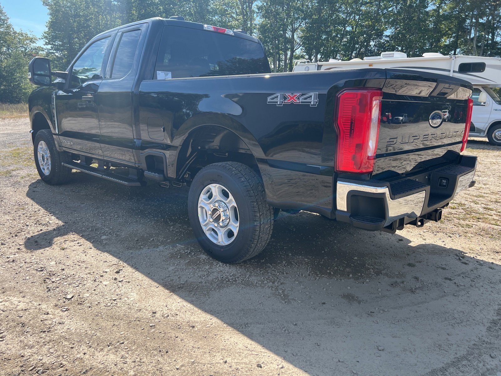 New 2026 Ford F250 4x4 SuperCab Super Duty image 5