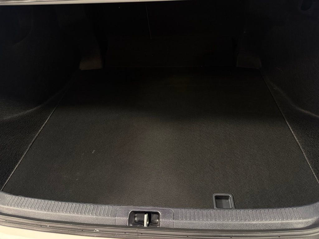 Used 2024 Toyota Camry SE w/ Convenience Package FWD image 32