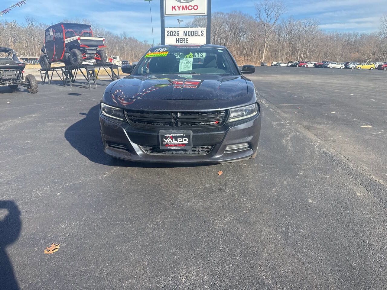 Used 2018 Dodge Charger SXT w/ Blacktop Package image 4