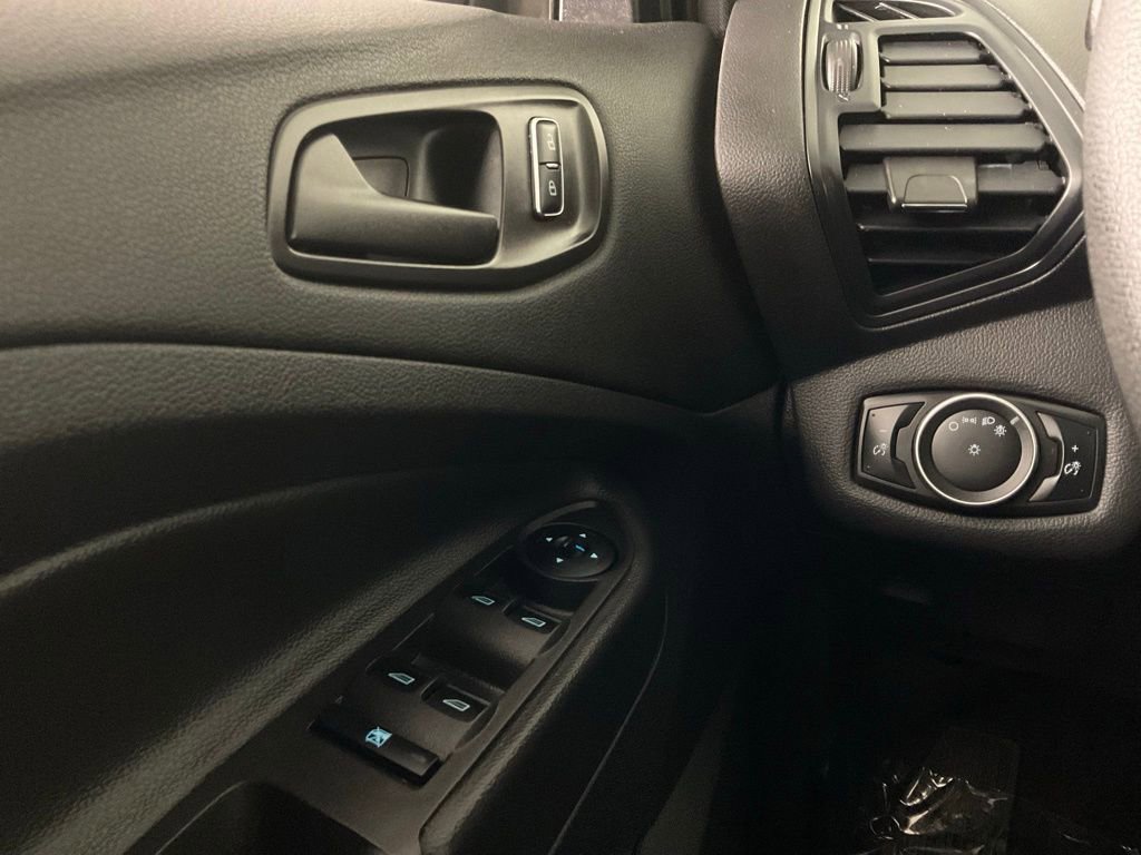 Used 2016 Ford Escape S image 19