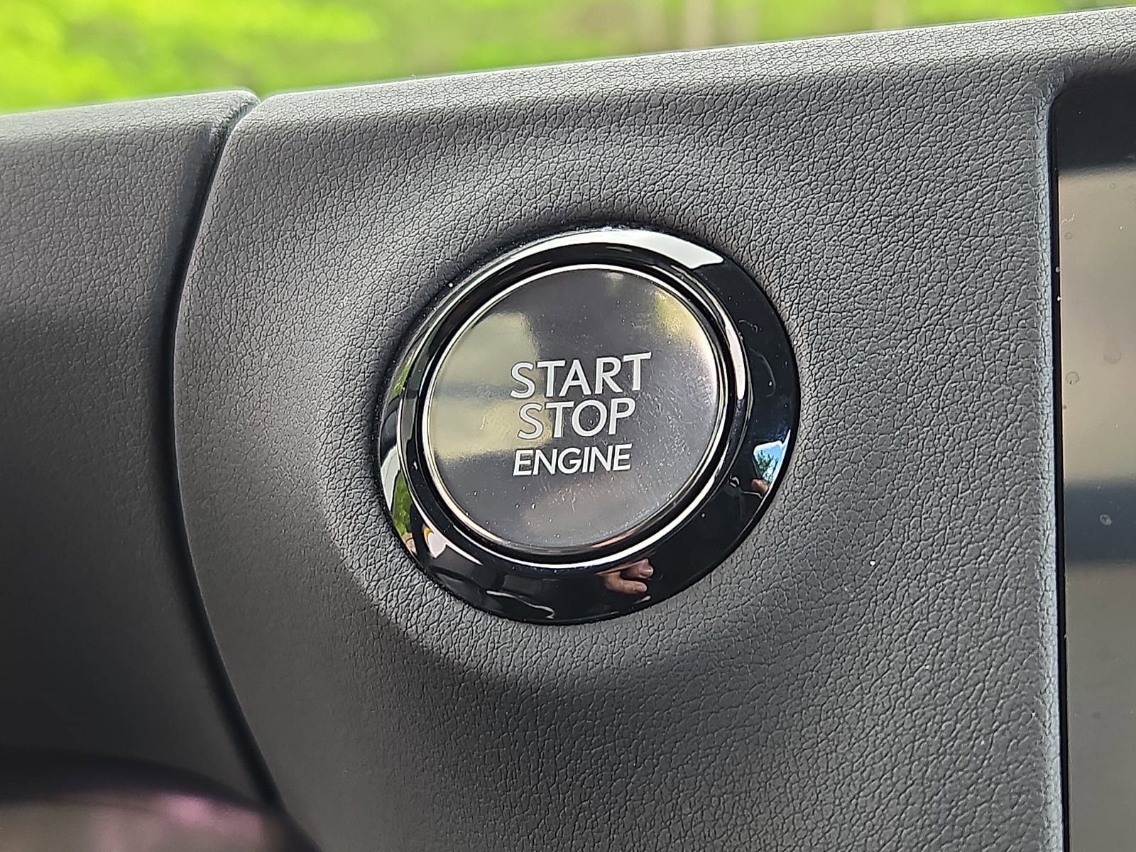 Used 2024 Lexus GX 550 w/ Accessory Package (2T) AWD/4WD image 24
