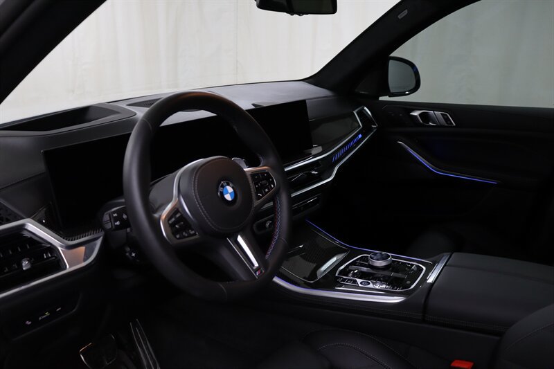 Used 2026 BMW X5 M60i AWD/4WD image 19